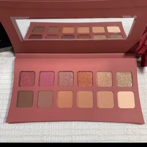 NIB ILLAMASQUA Unveiled Artistry Eyeshadow Palette